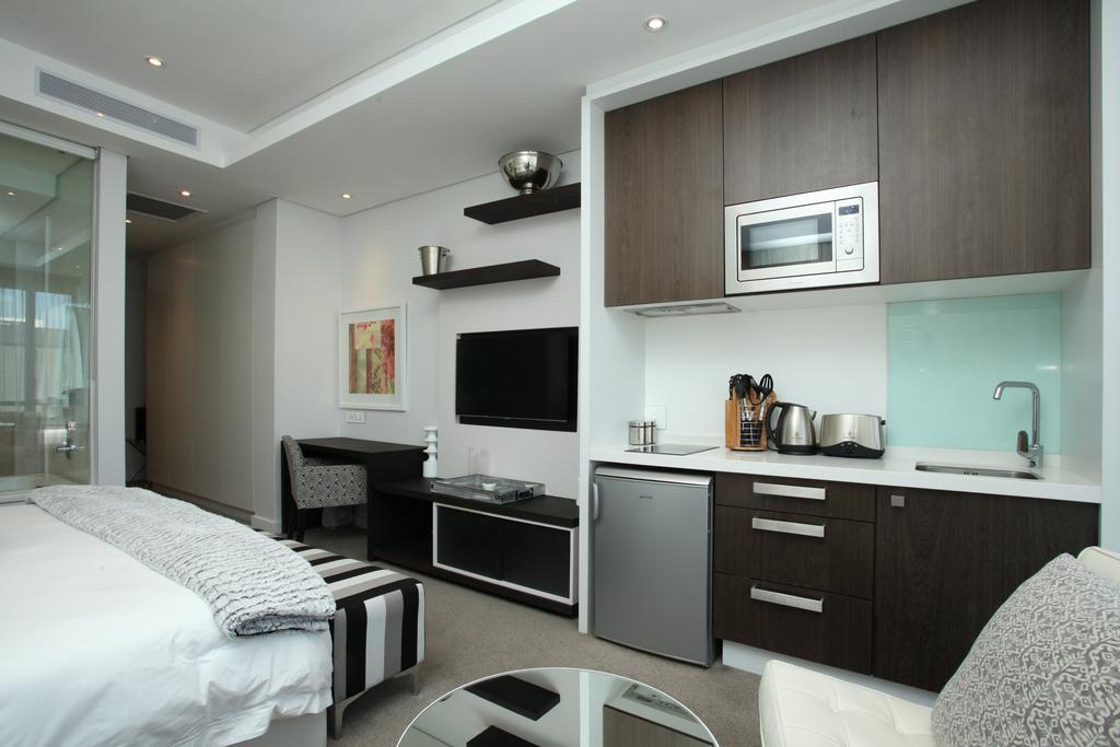 Luxury @ Sandton Skye Йоханнесбург Экстерьер фото